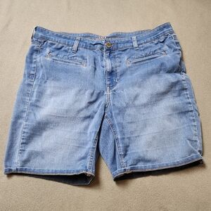 Love & Legend Denim Shorts Sz 18